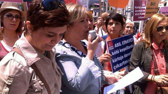 CHP Kadın Kolları eski Genel Başkanı: Yeni anayasaya 'evet' diyeceğiz